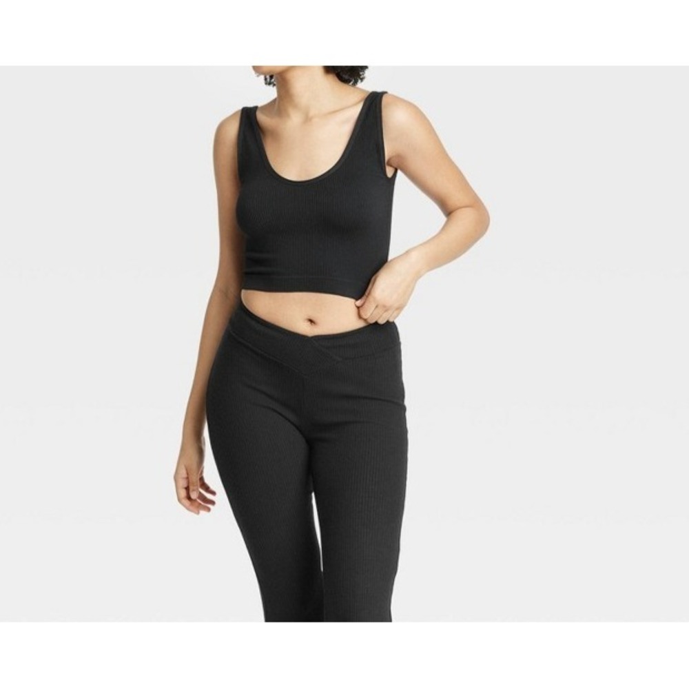 Colsie Ribbed Seamless Reversible Tank Top Womens Small Black Target NWT